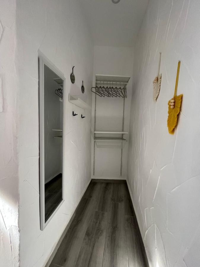 Apartamento La Lola - Patio Privado Jerez de la Frontera Buitenkant foto